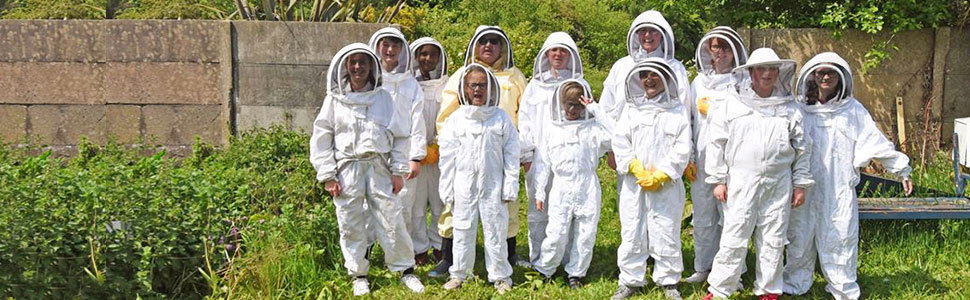 beekeeping-suits-supplier-in-pakistan